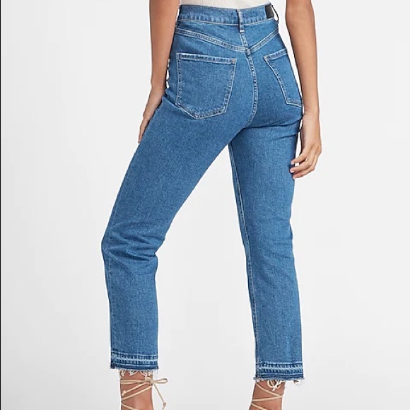 Express NWT Mom Jean Super High Rise - Picture 4 of 5